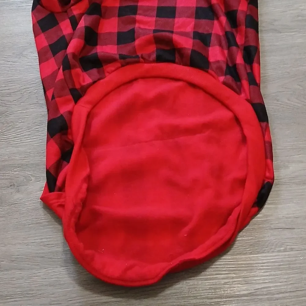 Kooltail plaid dog